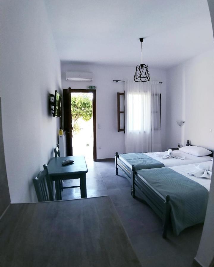 Mavrikou Helen Apartments Skyros Exteriér fotografie
